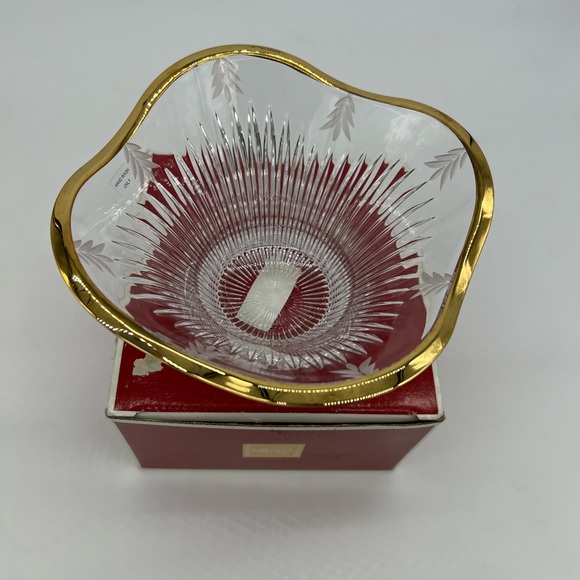 MIKASA HOLIDAY PINE GOLD BOWL - Picture 11 of 13